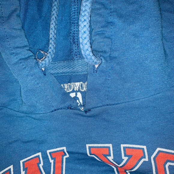 💕MAKE AN OFFER! CROPPED NEW YORK KNICKS HOODIE😍 - Picture 3 of 3